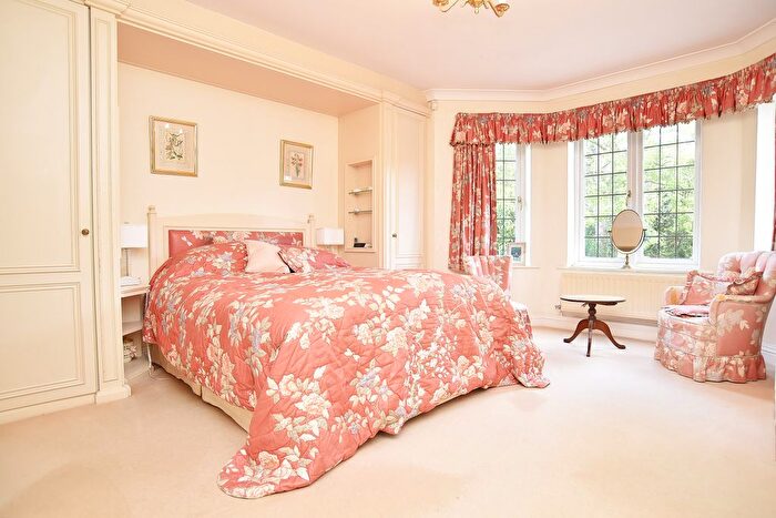 3 Bedroom Flat For Sale In Brackenwood, Kent Road, Harrogate, HG1