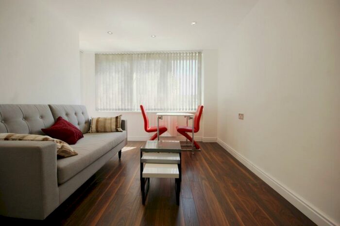 1 Bedroom Apartment To Rent In Raglan Street, Kentish Town, NW5