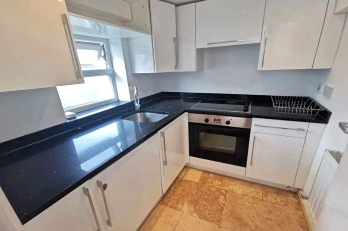 2 Bedroom Flat To Rent In Marlborough Road, Archway, London, N19