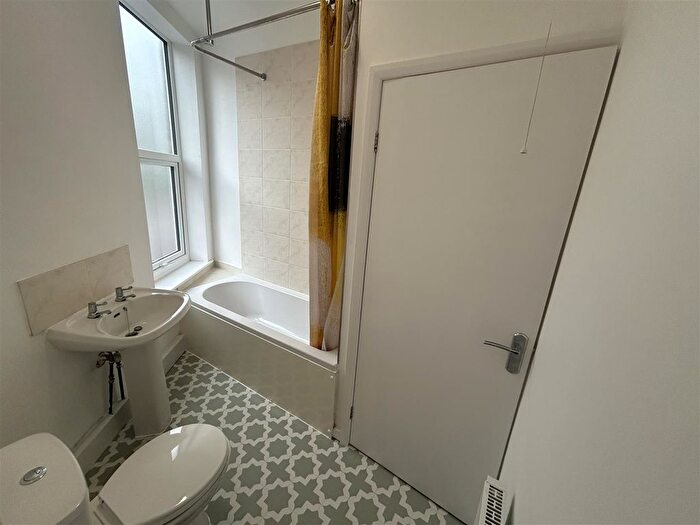 1 Bedroom Flat To Rent In Hook Road, Goole, DN14