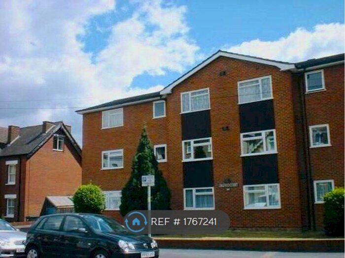 1 Bedroom Flat To Rent In Lingfield Court, Croydon, CR0