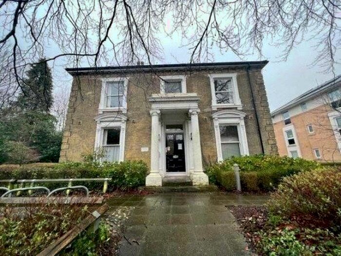 1 Bedroom Maisonette To Rent In Archers Road, Southampton, Hampshire, SO15