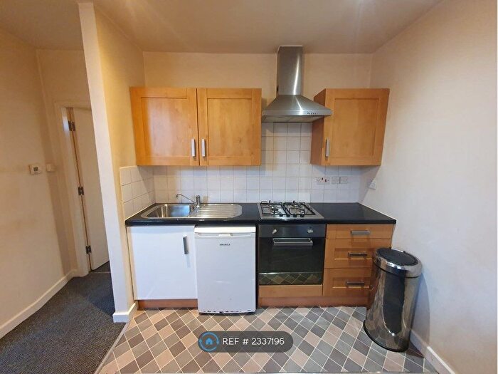 1 Bedroom Flat To Rent In Ashley Street, Salford, M6