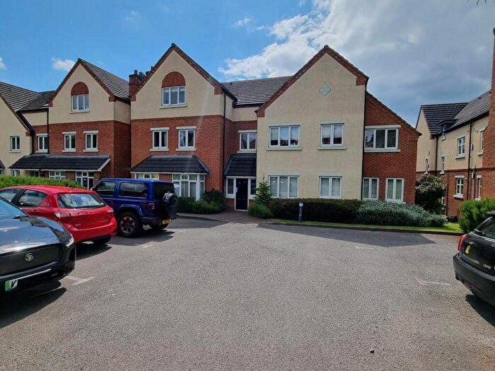 3 Bedroom Penthouse For Sale In Lichfield Road, Four Oaks, Sutton Coldfield, B74