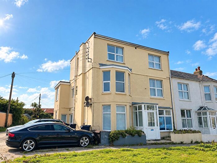1 Bedroom Flat For Sale In Mayfield Road, Newquay, TR7