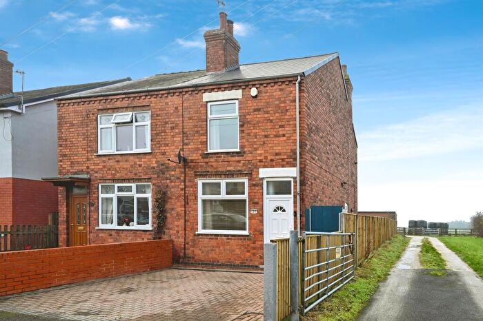 2 Bedroom Semi Detached House For Sale In Leamoor Avenue, Somercotes, Alfreton, DE55