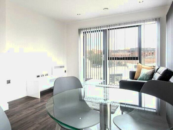 2 Bedroom Apartment To Rent In Regency Place, Parade, Birmingham, West Midlands, B1