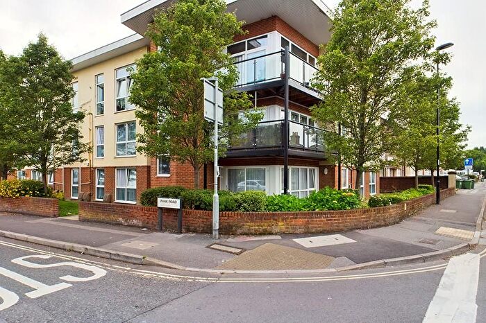 2 Bedroom Flat To Rent In Park Road, Southampton, Hampshire, SO15