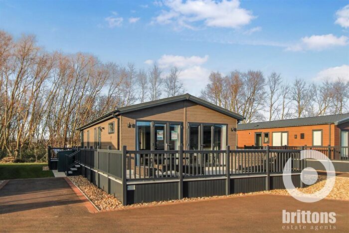 2 Bedroom Chalet For Sale In Searles Leisure Resort, South Beach Road, Hunstanton, PE36