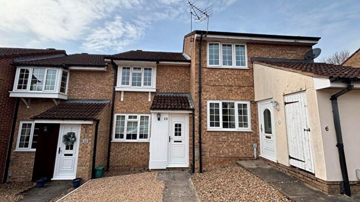 2 Bedroom Terraced House To Rent In The Foxgloves, Chaulden Vale., HP1