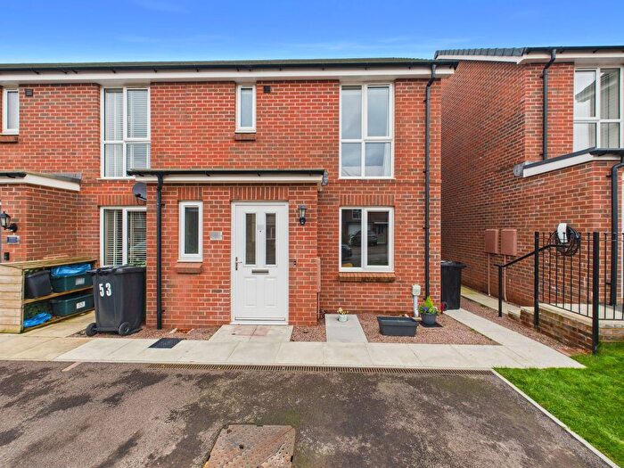 3 Bedroom End Terrace House For Sale In Kingfisher Drive, Lydney, GL15