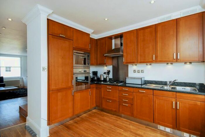 3 Bedroom Flat To Rent In Elvaston Place, Knightsbridge, London, SW7