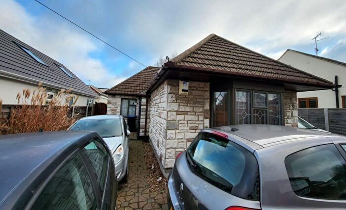 2 Bedroom Bungalow For Sale In Belgrave Road, Leigh-On-Sea, Essex, SS9