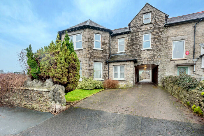 1 Bedroom Apartment To Rent In Flat Westfield House, - Shap Road, Kendal, Cumbria, LA9