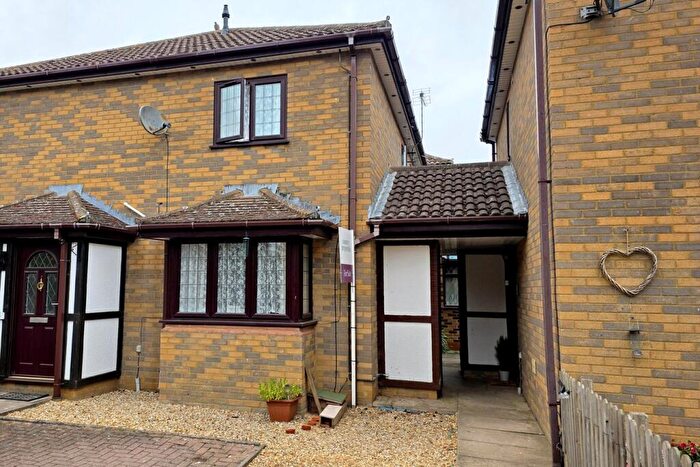 1 Bedroom Cluster House For Sale In Frenchmans Close, Toddington, LU5