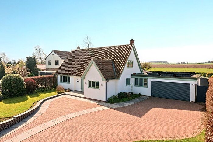 3 Bedroom Detached House For Sale In Sapele Lodge, Tockwith Road, York, North Yorkshire, YO26