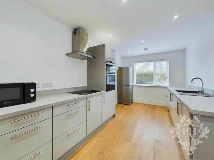 3 Bedroom Semi-Detached House For Sale In Lucerne Road, Redcar, TS10