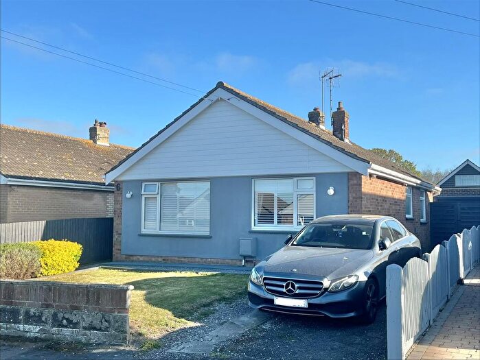 2 Bedroom Detached Bungalow For Sale In Briarwood Avenue, Holland-On-Sea, Essex, CO15