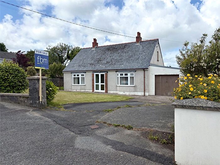 3 Bedroom Bungalow For Sale In New Road, Hook, Haverfordwest, SA62