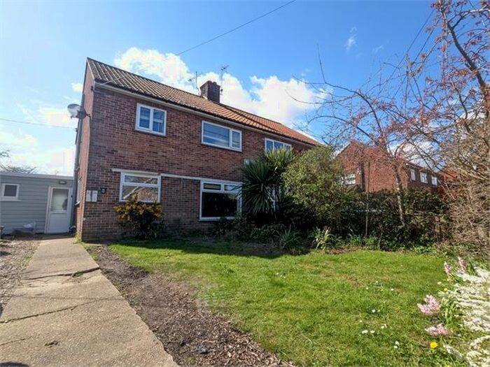 3 Bedroom Semi-Detached House To Rent In Firs Road, West Mersea, CO5