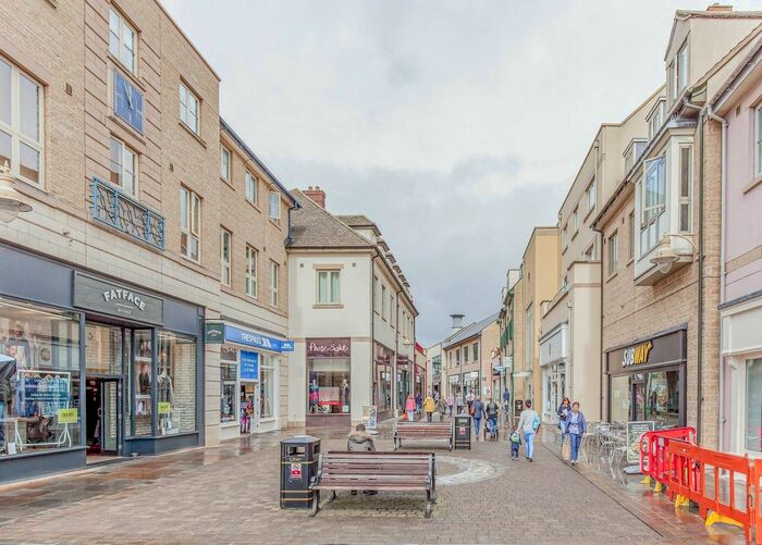 1 Bedroom Flat To Rent In Marriotts Walk, Witney, Oxfordshire, OX28