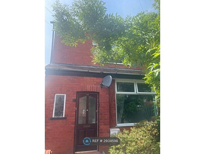 2 Bedroom Semi-Detached House To Rent In Huntley Road, Stockport, SK3