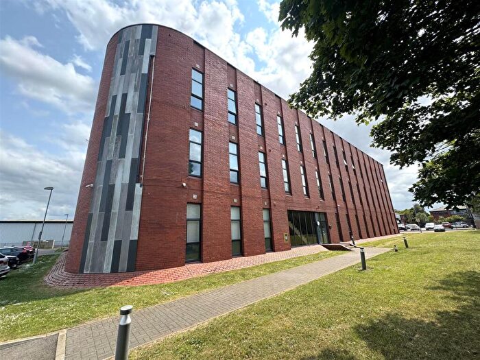 2 Bedroom Apartment To Rent In Vicarage Farm Road, Peterborough, PE1