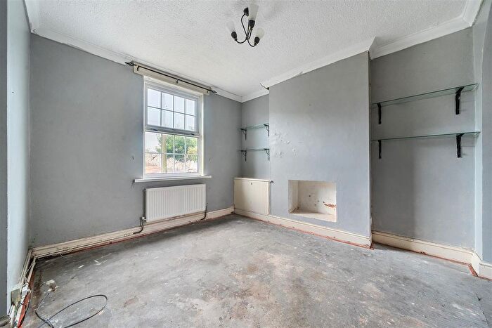 2 Bedroom Terraced House For Sale In Newton Road, Newton, Swansea, SA3