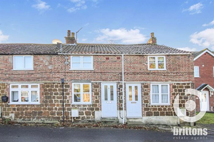 2 Bedroom Cottage For Sale In Chapel Lane, West Winch, PE33