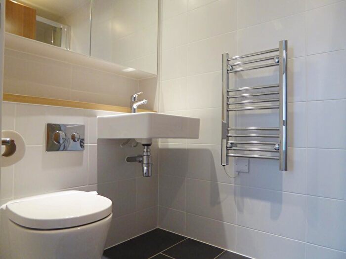 2 Bedroom Apartment To Rent In Hewitt, Alfred Street, Reading, RG1