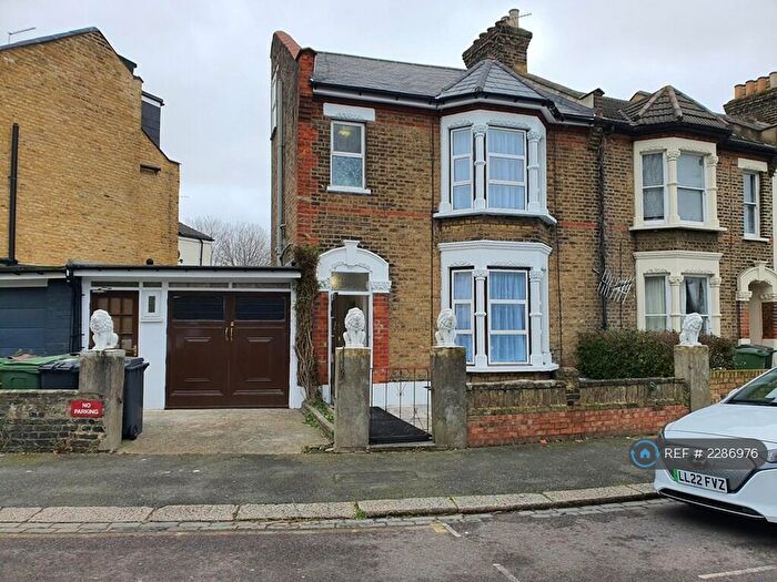 3 Bedroom End Of Terrace House To Rent In Goodall Road, London, E11