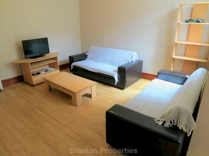 6 Bedroom Terraced House To Rent In &# Pppw, Landcross Road, Fallowfield, M14