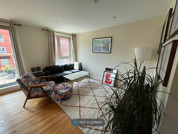 2 Bedroom Flat To Rent In Eden Grove, London, N7