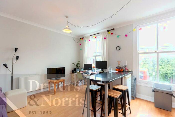 4 Bedroom Apartment To Rent In Junction Road, Archway, London, N19