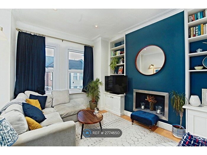 4 Bedroom Maisonette To Rent In Leverson Street, London, SW16