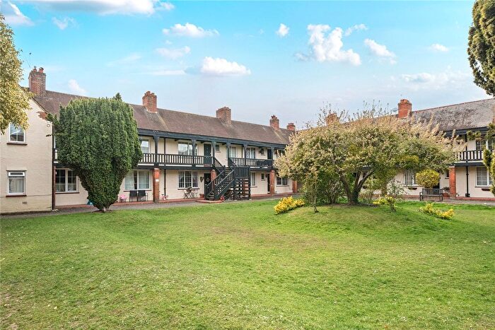 2 Bedroom Flat To Rent In Court Farm Gardens, Manor Green Road, Epsom, Surrey, KT19