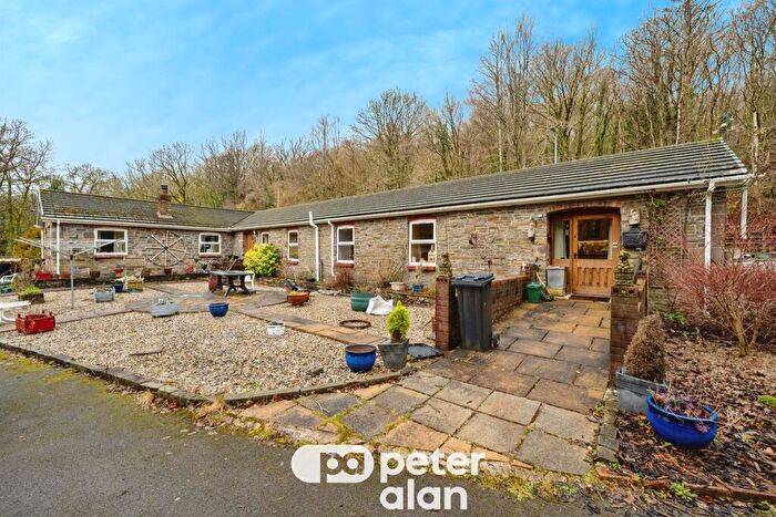 3 Bedroom Bungalow For Sale In Cwmgwrach, Neath, SA11