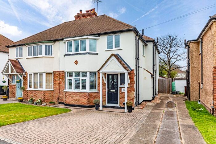 3 Bedroom Semi Detached House For Sale In Lindsay Road, New Haw, Addlestone, Surrey, KT15