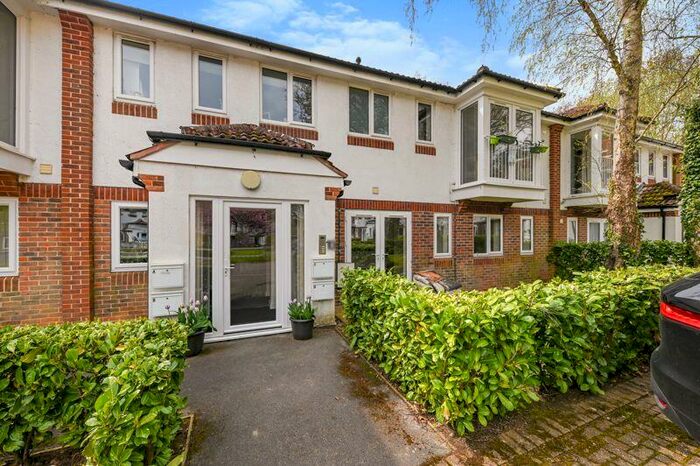 1 Bedroom Flat To Rent In The Spinney, Waterlooville, PO7