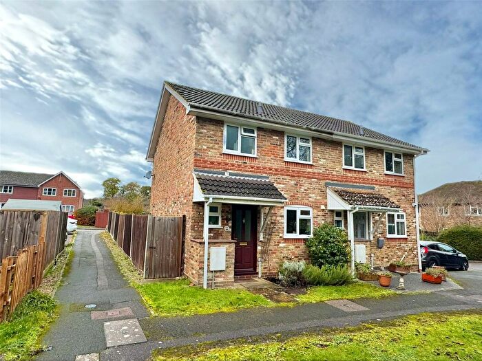 3 Bedroom Semi Detached House To Rent In Netherhouse Moor, Church Crookham, Fleet, Hampshire, GU51