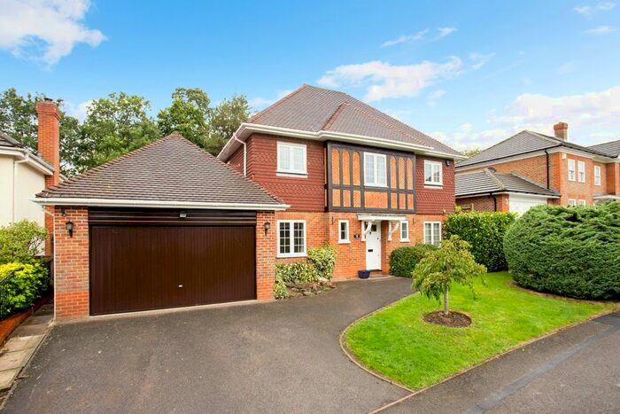 5 Bedroom Detached House To Rent In St. Huberts Close, Gerrards Cross, SL9