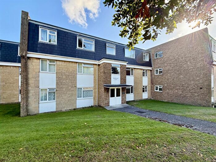 2 Bedroom Flat For Sale In Manton Road, Hamworthy, BH15