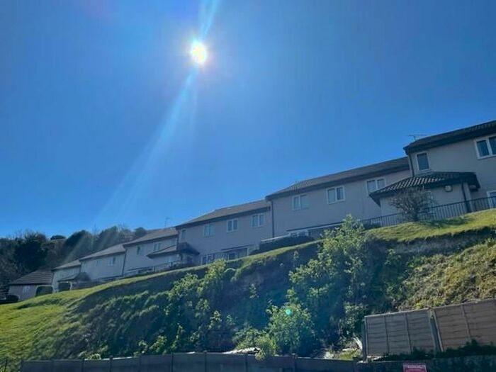 2 Bedroom Flat To Rent In Westbury Road, Dover, CT17