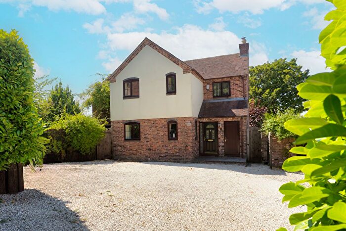 4 Bedroom Detached House For Sale In Woodlands Road, Broseley, TF12