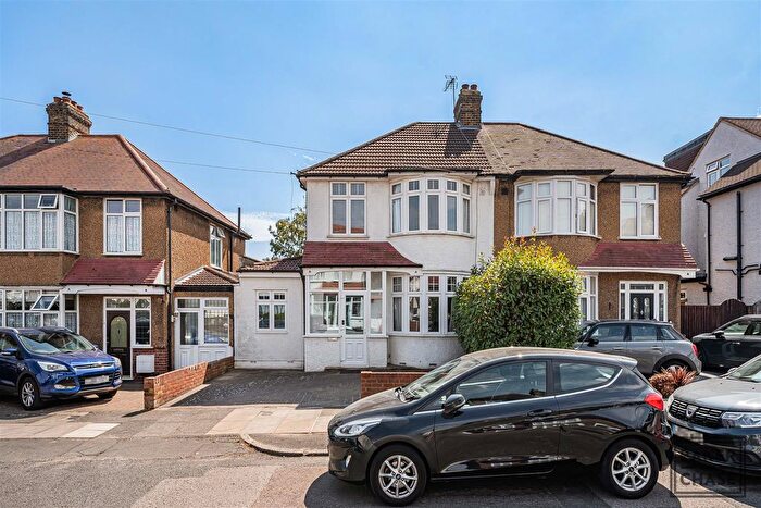 3 Bedroom Semi-Detached House For Sale In Hillside Crescent, Enfield, EN2