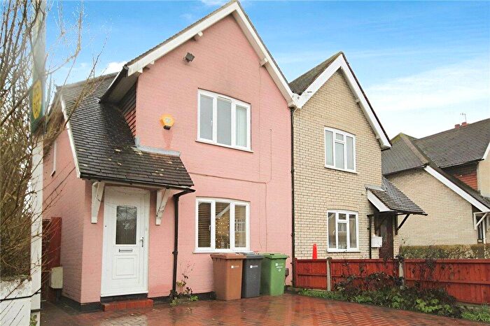 3 Bedroom Semi Detached House To Rent In Raymond Crescent, Guildford, Surrey, GU2