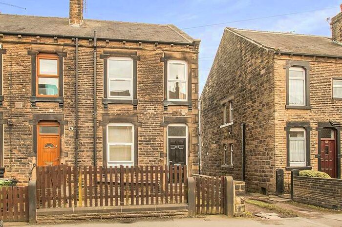 2 Bedroom House To Rent In Fountain Street, Morley, Leeds, LS27