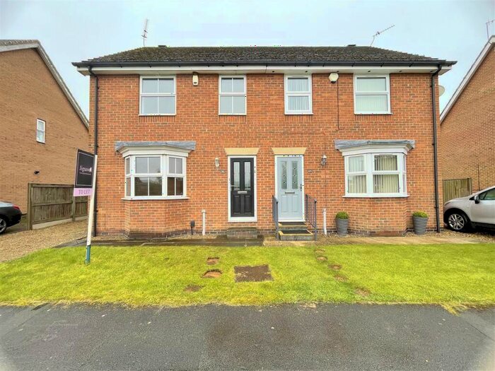 3 Bedroom Semi-Detached House To Rent In St Georges Green, Goole, DN14