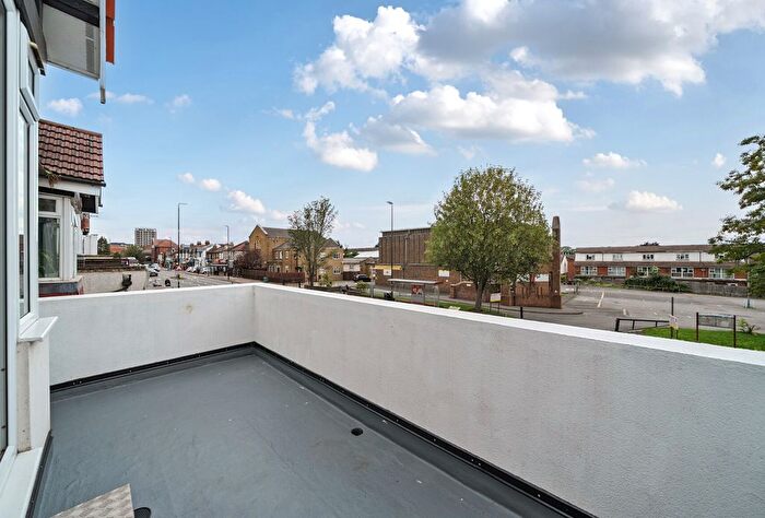 1 Bedroom Flat For Sale In Stafford Road, Wallington, SM6