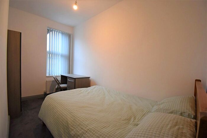 5 Bedroom Terraced House To Rent In Raddlebarn Road, Selly Oak, Birmingham, B29
